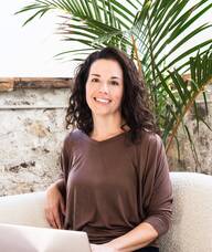 Book an Appointment with Lisa Koole for Psychotherapist and Holistic Nutrition