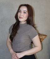 Book an Appointment with Shanaz Mohammad at Halo Beauty Bar — Calgary