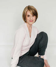Book an Appointment with Andrea Fairborn for Holistic Facials, Dien Chan Reflexology, Manual Lymphatic Drainage Massage