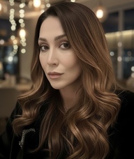 Book an Appointment with Nina Sadeghi for Online Free Counselling by Volunteer Counsellors