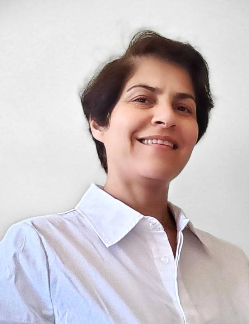 Photo of Ms. Negin Derakhshan