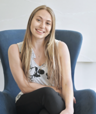 Book an Appointment with Lilly Gonoratsky for Online Booking for New and Current Clients
