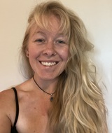 Book an Appointment with Alexis Myriah at 1821 Cedar Crescent